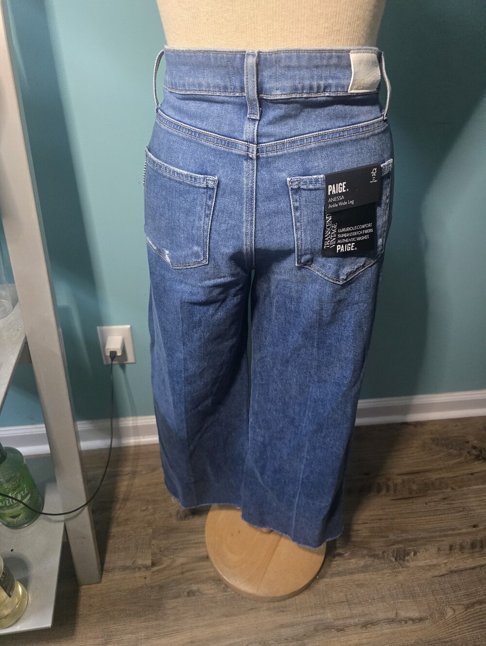 PAIGE Two-Tone Wide-Leg Blue Denim Jeans - Picture 5 of 9